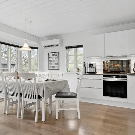 Stunning In Tarm With Kitchen Hemmet