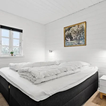 Stunning In Tarm With Kitchen * Hemmet