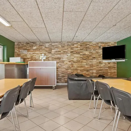 בית נופש Stunning In Tarm With Kitchen